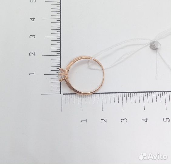 Золотое кольцо с фианитом 16,5р