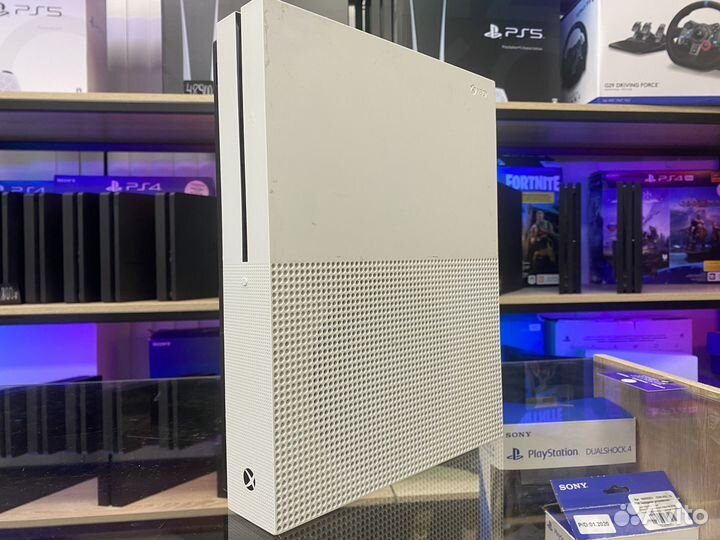Xbox one S 1tb (брак)