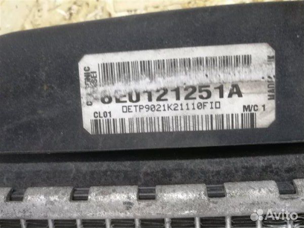 Радиатор основной Audi A4 B7 2006