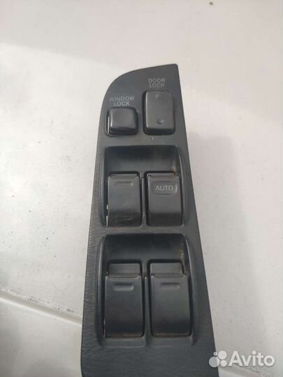 Блок управления стеклоподъемниками