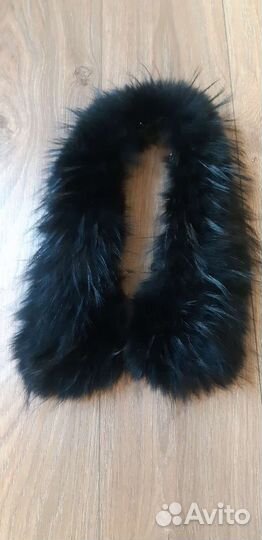 Меховой воротник и 2 помпона натуральный мех