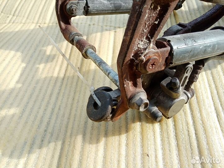 Вилка Honda lead af20 hf05