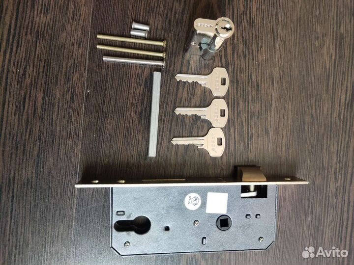 Замок для двери