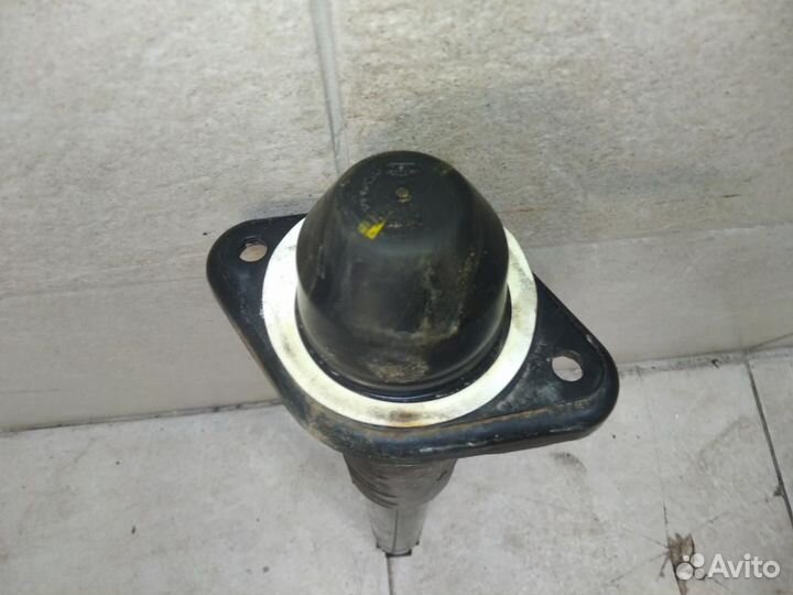 Амортизатор задний Infiniti QX70 S51