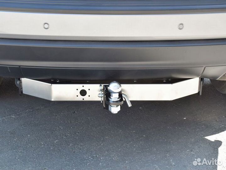 Фаркоп установка тсу Jeep Grand Cherokee WK2 Resty