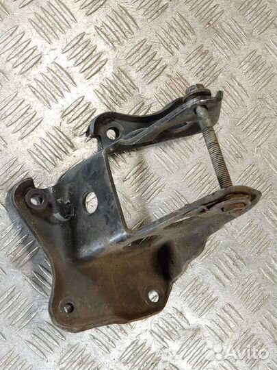 Кронштейн двигателя Chrysler Sebring/dodge stratus