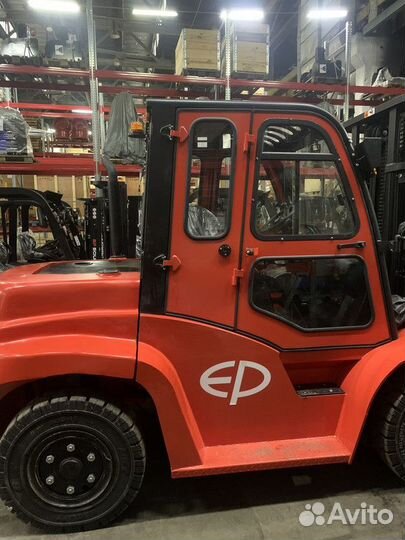 Вилочный погрузчик EP Equipment CPCD70T8, 2023