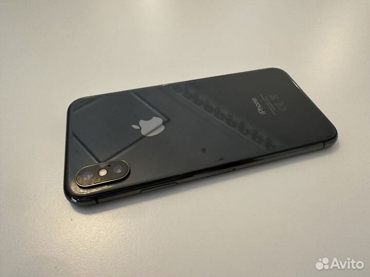 iPhone X, 256 ГБ