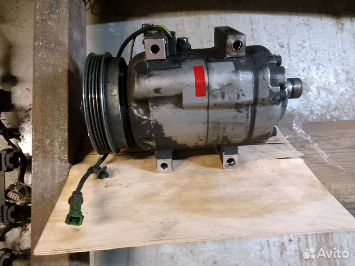 Компрессор кондиционера Audi a4