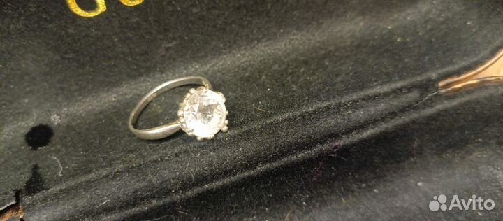 Серебряное кольцо