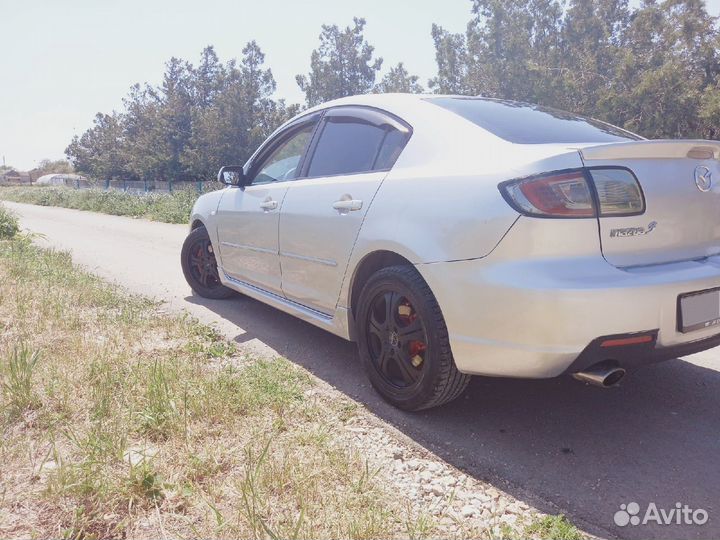 Mazda 3 2.0 МТ, 2006, 329 000 км