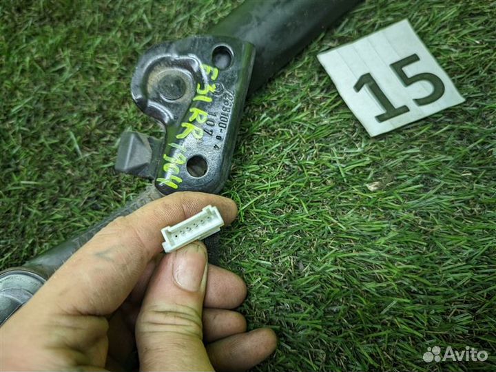 Амортизатор двери багажника задний правый Bmw