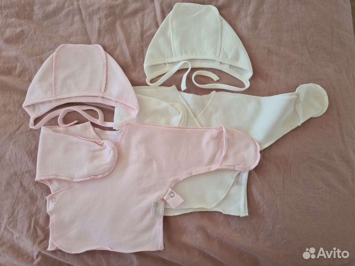 Распашонки и шапочки 50-56 размер