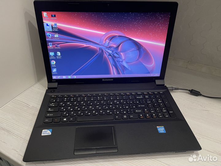 Lenovo B590
