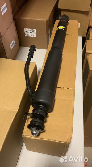 Задний электронный амортизатор с проводом Toyota L