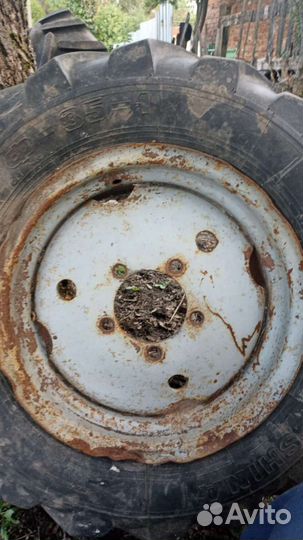 Шины тракторные б/у