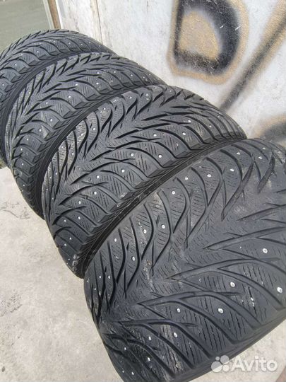 Yokohama Ice Guard IG35 255/45 R19