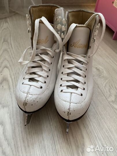 Фигурные коньки axel 33