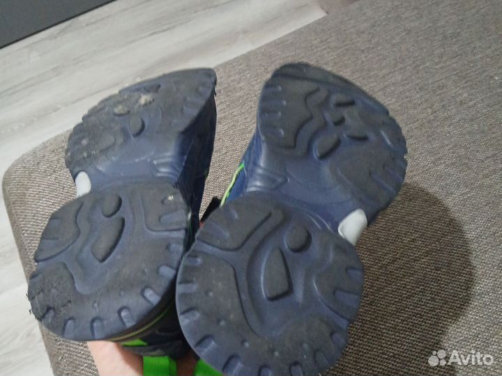 Кроссовки детские