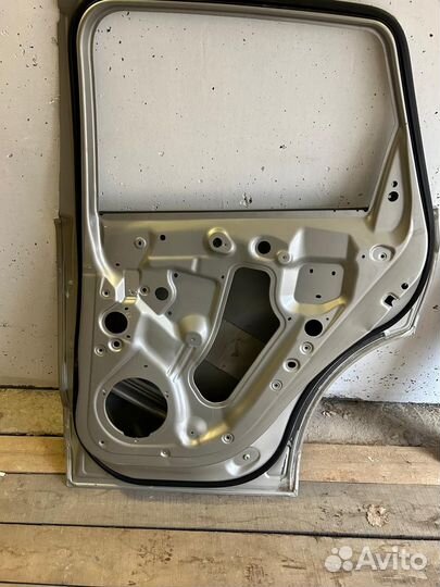 Дверь задняя правая audi q5 оригинал