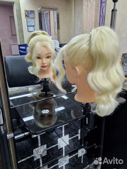 Макияж и прическа модель