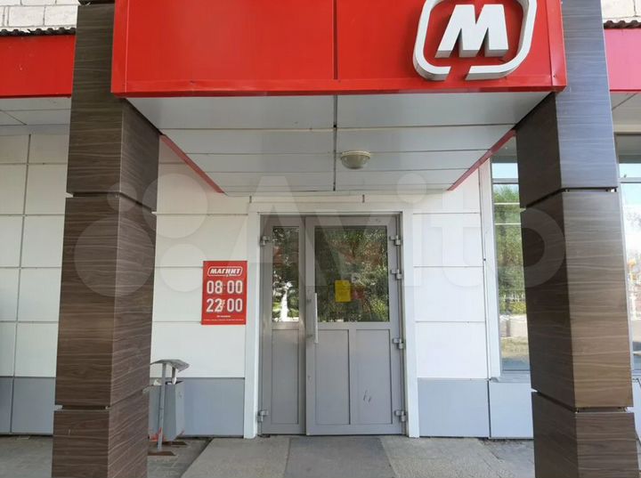 Помещение с арендатором, 298 м²