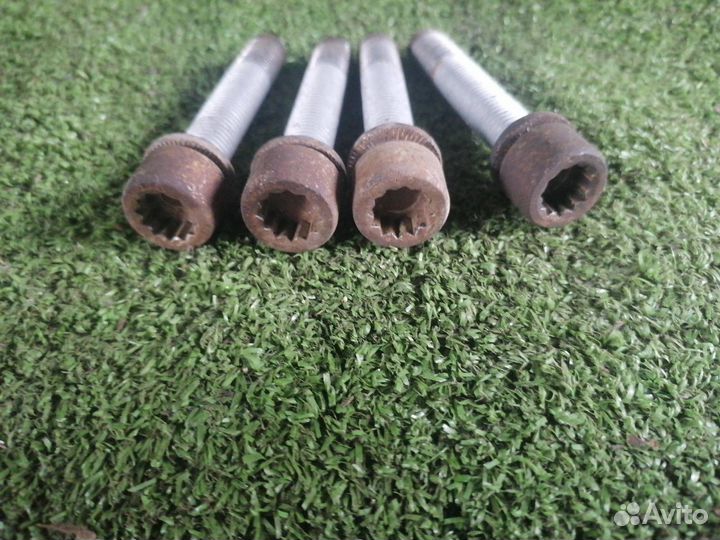 Болт редуктора Volkswagen Tiguan cawa 2009