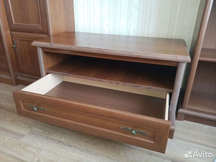 Мебельный гарнитур бу