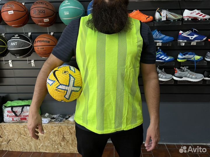 Манишки футбольные