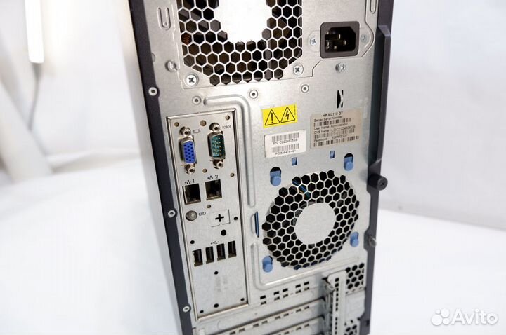 Сервер HP Proliant ML110 G7