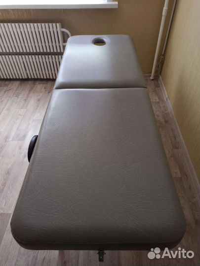 Массажный стол, косметологическая кушетка