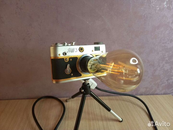 Настольная лампа из фотоаппарата