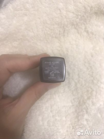 Помада Chanel rouge allure velvet