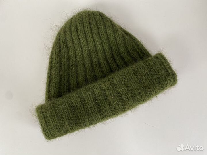 Шапка женская зеленая ручная работа