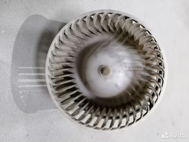 Моторчик отопителя для Kia Sephia/Shuma 1996-2001