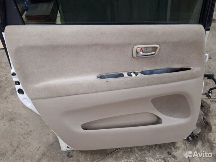 Ручка двери внутренняя задняя левая Toyota Gaia