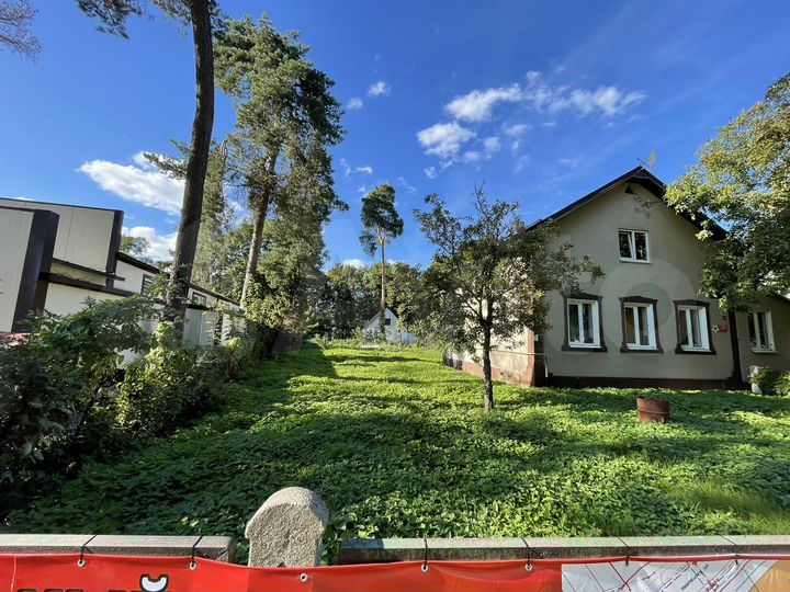 Участок 11 сот. (ИЖС)