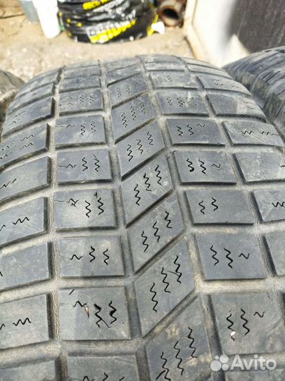 Michelin 4X4 A/T 255/65 R16