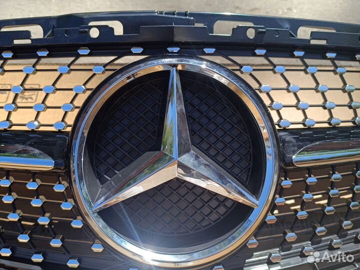 Решетка радиатор Mercedes 212 рестайлинг A21288508