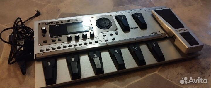 Гитарный процессор Boss GT-10 + рюкзак Boss BA-CB3