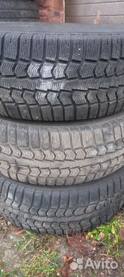 Pirelli Winter Ice Control 215/65 R16