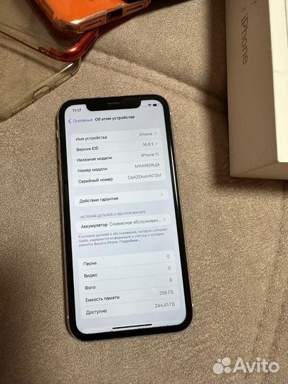 Продам iPhone11в идеале память 256г