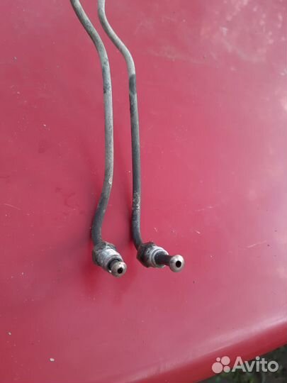 Тормозная трубка на Audi 100 C4