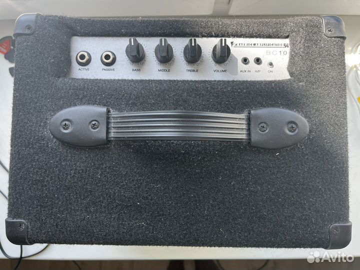 Басовый комбик Warwick bc10