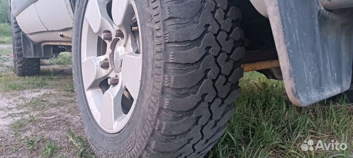 Шины диски колеса р15 на ниву