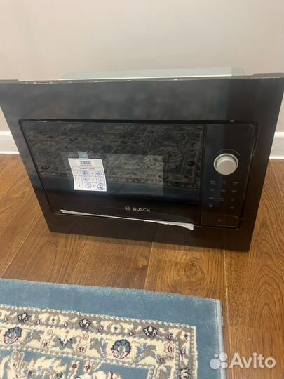 Новая встраиваемая микроволновая печь Bosch