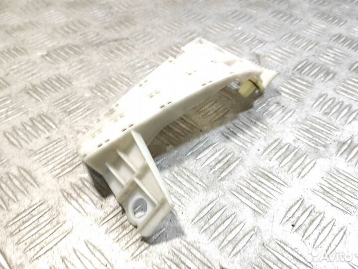 Кронштейн бампера заднего Subaru Forester S12