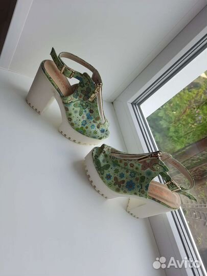 Босоножки женские 35 размер новые