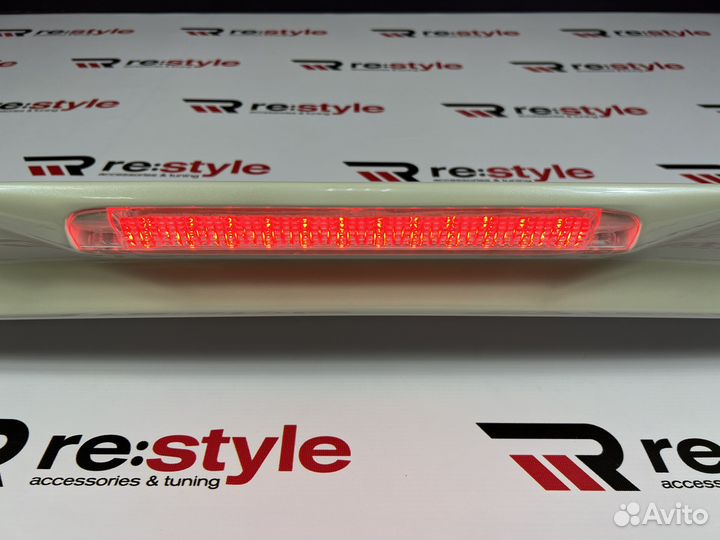 Спойлер наверх Lexus GX 470 Белый 070