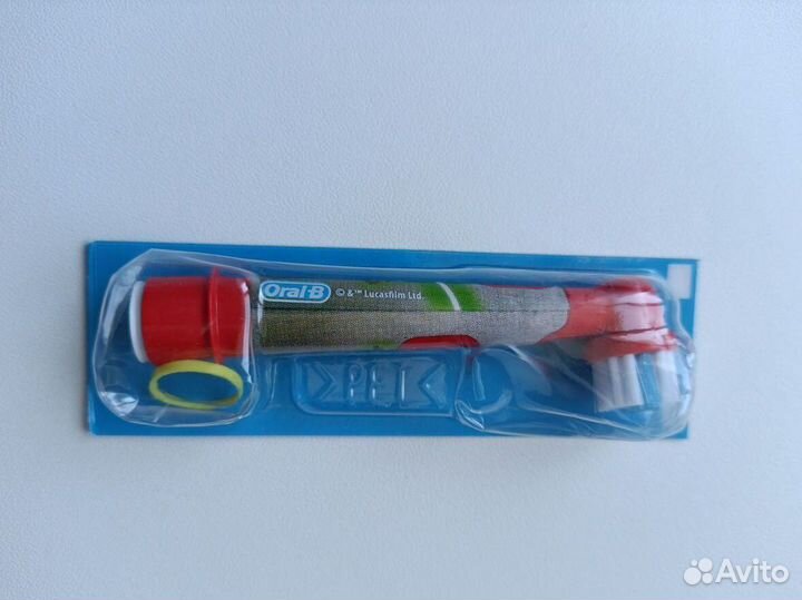 Электрическая зубная щетка oral b детская